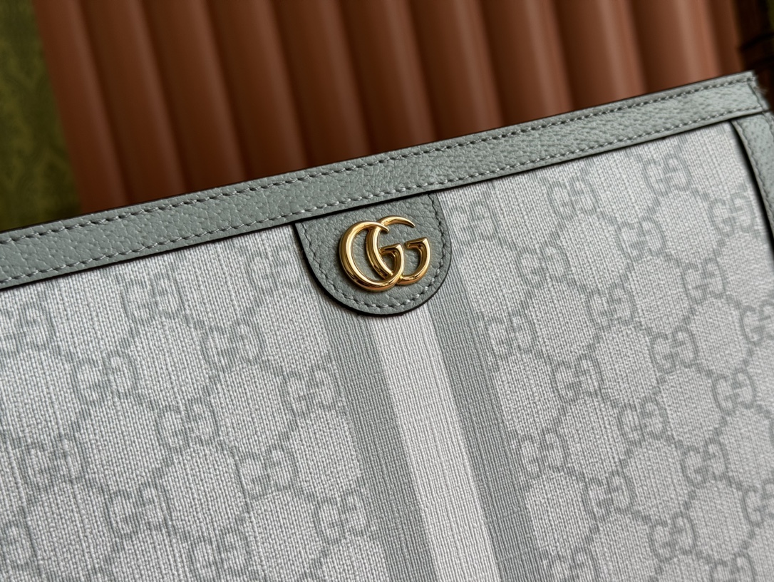 Gucci Clutch Bags